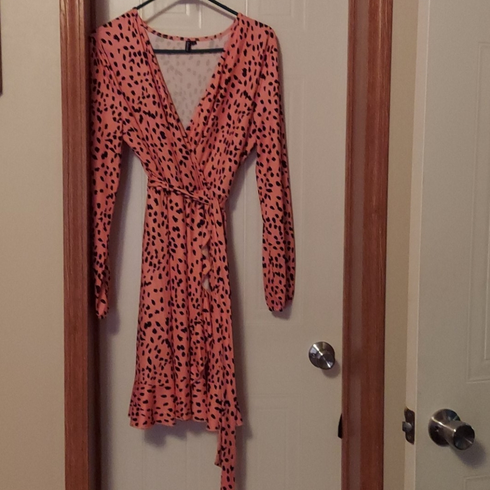 Dress - Picture 2 of 3